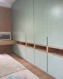 mint wardrobe
