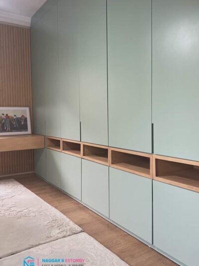mint wardrobe