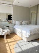 curved line bed